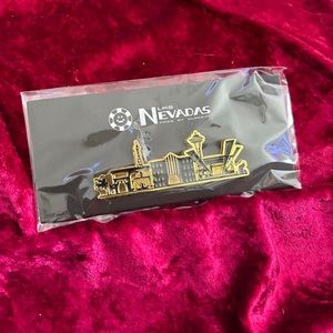 quackity end of las nevadas pin